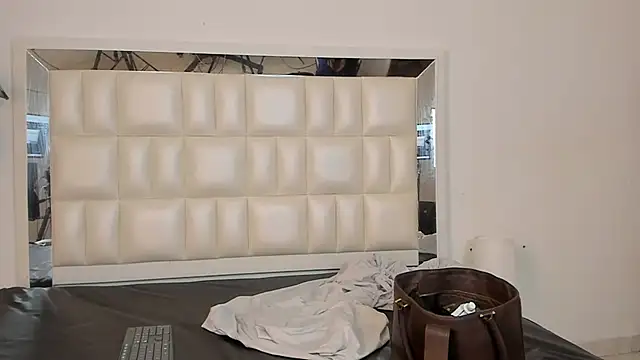 Alhana pulido online show from December 3, 2024, 7:44 pm