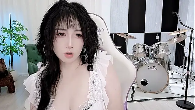 Vaness-a online show from September 10, 2025, 4:07 pm