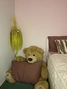 tayakayan online show from March 23, 2025, 3:43 am