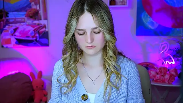 Snapshot of DeboraLarson chatting on February 9, 2025, 12:41 pm DeboraLarson online show from February 9, 2025, 12:41 pm