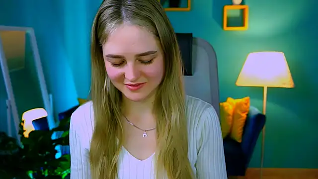 Snapshot of DeboraLarson chatting on March 9, 2025, 11:25 am DeboraLarson online show from March 9, 2025, 11:25 am