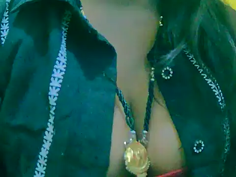 Snapshot of LOVE-SUSHILA chatting on February 12, 2025, 7:44 am LOVE-SUSHILA online show from February 12, 2025, 7:44 am