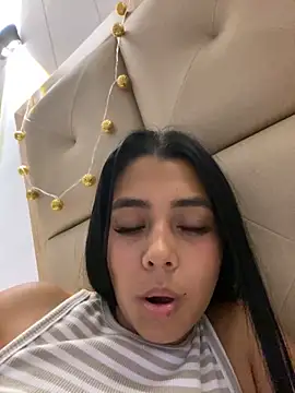 Snapshot of darsha_90 chatting on December 26, 2024, 4:21 am darsha 90 online show from December 26, 2024, 4:21 am