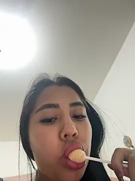 Snapshot of darsha_90 chatting on November 1, 2025, 12:23 am darsha 90 online show from November 1, 2025, 12:23 am