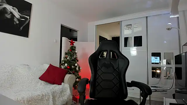 Ivy belle online show from December 18, 2025, 6:08 am