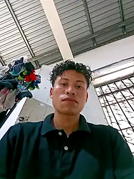 Snapshot of kgmc2 chatting on December 17, 2024, 9:05 pm kgmc2 online show from December 17, 2024, 9:05 pm