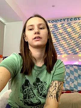 Snapshot of HotCaramellsTV chatting on September 21, 2025, 8:49 am HotCaramellsTV online show from September 21, 2025, 8:49 am