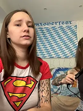 Snapshot of HotCaramellsTV chatting on October 1, 2025, 9:04 am HotCaramellsTV online show from October 1, 2025, 9:04 am