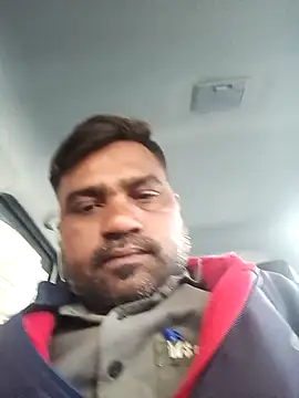 pintuS40 online show from January 7, 2025, 11:05 am