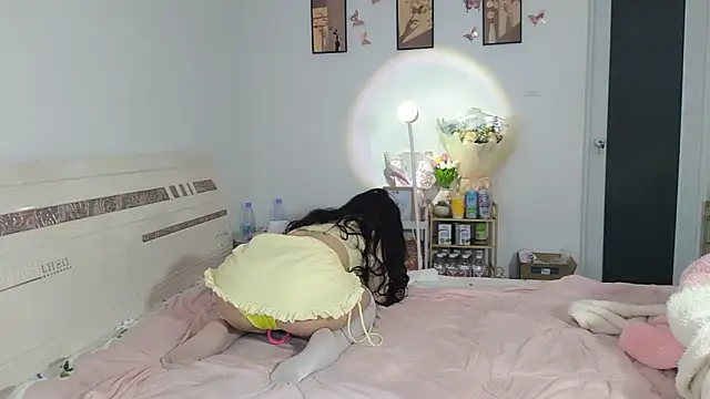 Snapshot of Luminous163 chatting on March 6, 2025, 3:56 pm Luminous163 online show from March 6, 2025, 3:56 pm