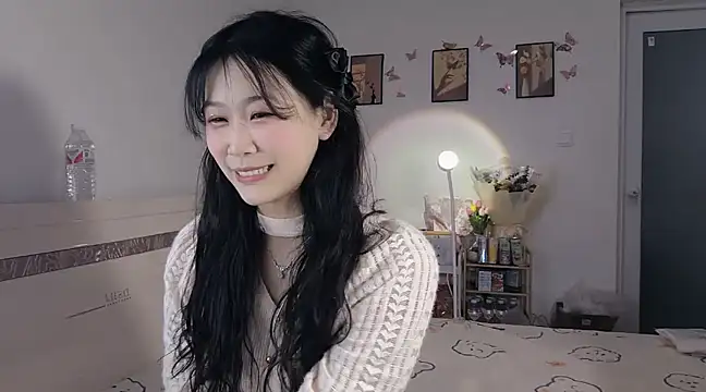 Snapshot of Luminous163 chatting on March 21, 2025, 10:06 am Luminous163 online show from March 21, 2025, 10:06 am