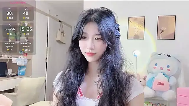 Snapshot of Luminous163 chatting on September 11, 2025, 9:53 am Luminous163 online show from September 11, 2025, 9:53 am