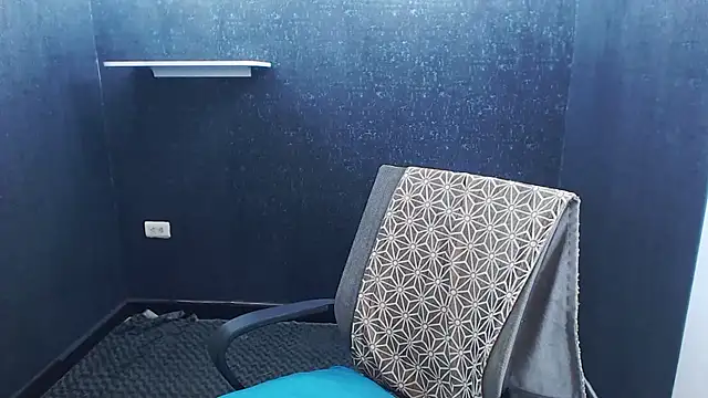 Kerverr  online show from November 26, 2025, 2:18 pm