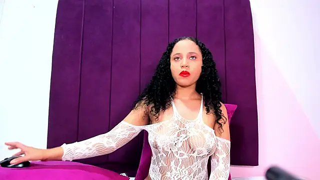 Snapshot of abby_ssmith chatting on January 12, 2025, 11:39 am abby ssmith online show from January 12, 2025, 11:39 am