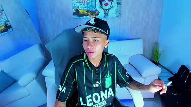 nova sex01 online show from November 12, 2025, 4:24 am