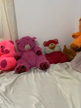 Jecy bee online show from September 11, 2025, 2:44 am