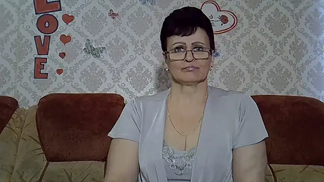 Snapshot of PaulaGolden chatting on December 1, 2025, 10:31 am PaulaGolden online show from December 1, 2025, 10:31 am