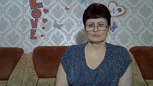 Snapshot of PaulaGolden chatting on December 14, 2025, 2:55 pm PaulaGolden online show from December 14, 2025, 2:55 pm