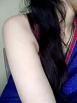 Snapshot of Fair-magic-woman chatting on December 21, 2024, 1:36 am Fair-magic-woman online show from December 21, 2024, 1:36 am