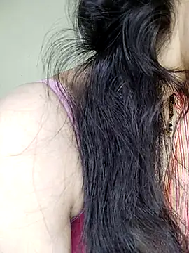 Snapshot of Fair-magic-woman chatting on March 18, 2025, 10:46 am Fair-magic-woman online show from March 18, 2025, 10:46 am