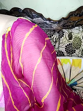 Snapshot of Fair-magic-woman chatting on September 21, 2025, 5:58 pm Fair-magic-woman online show from September 21, 2025, 5:58 pm