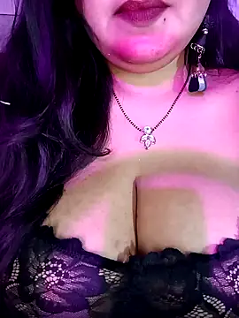 Suhanakhan00 online show from December 3, 2025, 6:21 am