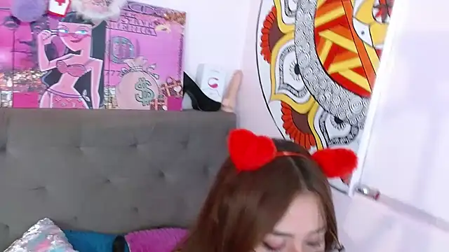 Snapshot of sarawiliamx chatting on February 16, 2025, 5:37 am sarawiliamx online show from February 16, 2025, 5:37 am