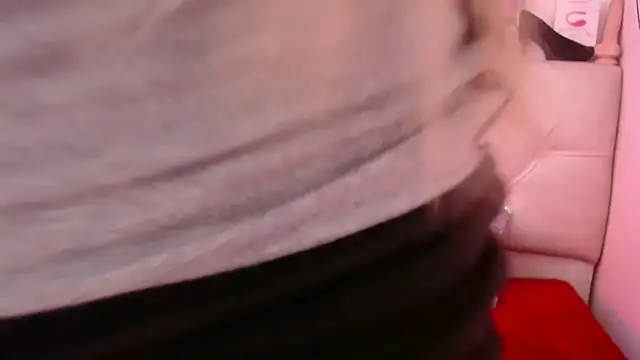 Snapshot of sarawiliamx chatting on March 22, 2025, 4:14 am sarawiliamx online show from March 22, 2025, 4:14 am