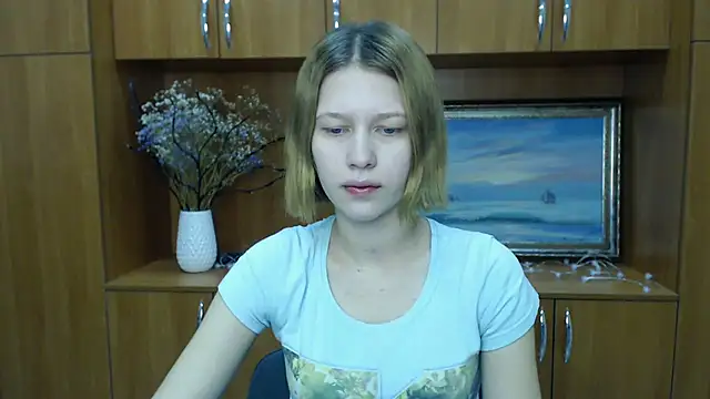 Snapshot of StellaCRL chatting on December 15, 2024, 7:13 am StellaCRL online show from December 15, 2024, 7:13 am