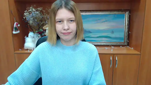 Snapshot of StellaCRL chatting on January 17, 2025, 3:11 pm StellaCRL online show from January 17, 2025, 3:11 pm