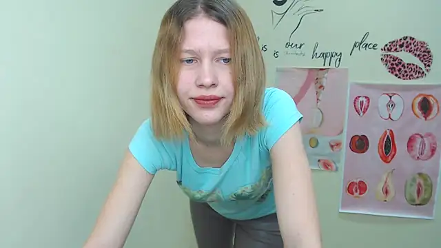 Snapshot of StellaCRL chatting on February 27, 2025, 7:34 am StellaCRL online show from February 27, 2025, 7:34 am