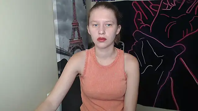 Snapshot of StellaCRL chatting on September 19, 2025, 6:15 am StellaCRL online show from September 19, 2025, 6:15 am