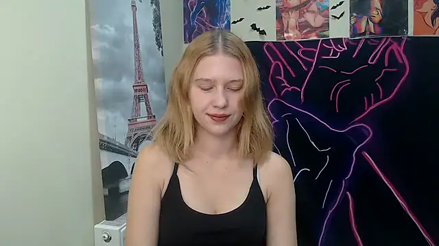 Snapshot of StellaCRL chatting on October 5, 2025, 6:12 am StellaCRL online show from October 5, 2025, 6:12 am