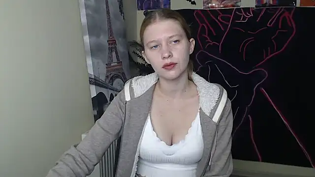 Snapshot of StellaCRL chatting on October 11, 2025, 6:17 pm StellaCRL online show from October 11, 2025, 6:17 pm