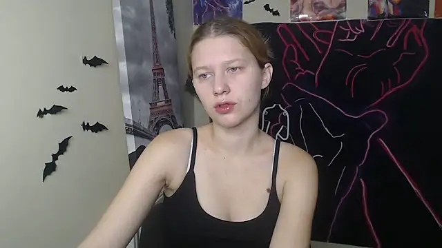 Snapshot of StellaCRL chatting on November 12, 2025, 7:20 am StellaCRL online show from November 12, 2025, 7:20 am