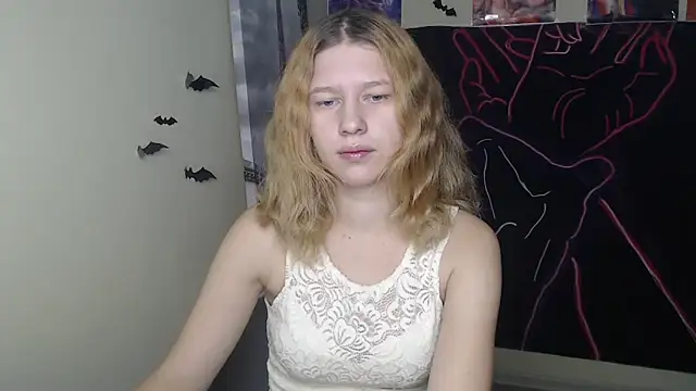 Snapshot of StellaCRL chatting on November 20, 2025, 7:30 am StellaCRL online show from November 20, 2025, 7:30 am