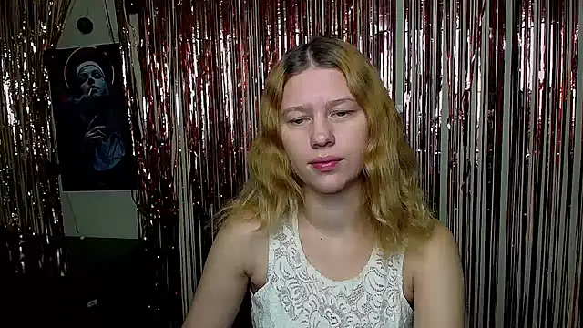 Snapshot of StellaCRL chatting on November 22, 2025, 7:18 am StellaCRL online show from November 22, 2025, 7:18 am