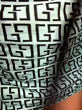 Snapshot of Laura_Millf chatting on November 10, 2025, 12:37 pm Laura Millf online show from November 10, 2025, 12:37 pm