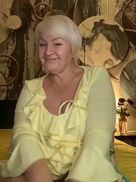 Snapshot of Laura_Millf chatting on November 21, 2025, 4:38 pm Laura Millf online show from November 21, 2025, 4:38 pm