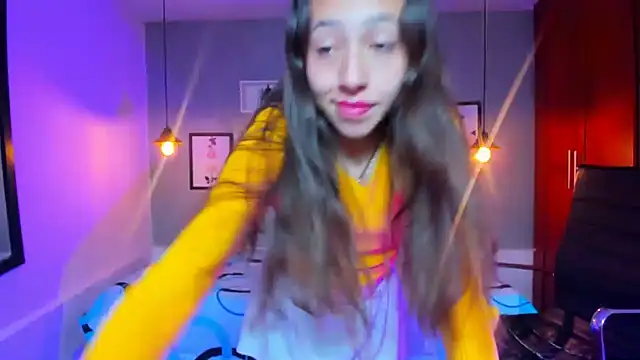 Snapshot of Valeria_roussi chatting on December 2, 2024, 4:09 pm Valeria roussi online show from December 2, 2024, 4:09 pm