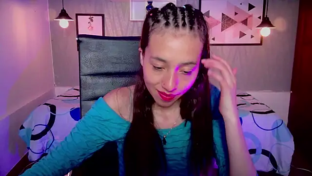 Snapshot of Valeria_roussi chatting on December 5, 2024, 7:17 pm Valeria roussi online show from December 5, 2024, 7:17 pm