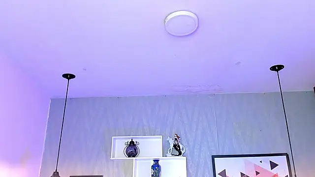 Snapshot of Valeria_roussi chatting on December 19, 2024, 2:02 pm Valeria roussi online show from December 19, 2024, 2:02 pm