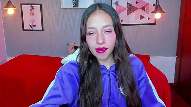 Snapshot of Valeria_roussi chatting on January 18, 2025, 7:37 pm Valeria roussi online show from January 18, 2025, 7:37 pm