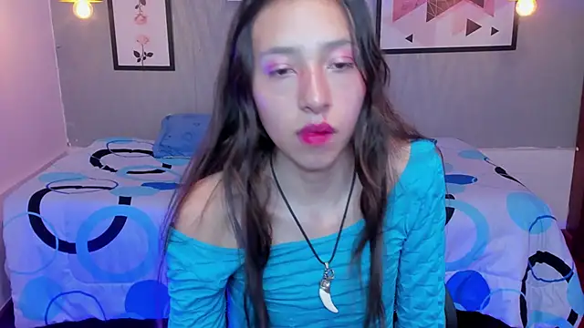 Snapshot of Valeria_roussi chatting on February 20, 2025, 5:07 pm Valeria roussi online show from February 20, 2025, 5:07 pm