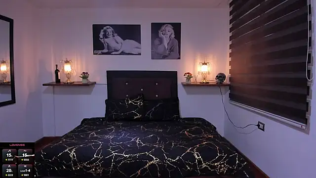 Snapshot of Valeria_roussi chatting on October 8, 2025, 1:53 pm Valeria roussi online show from October 8, 2025, 1:53 pm