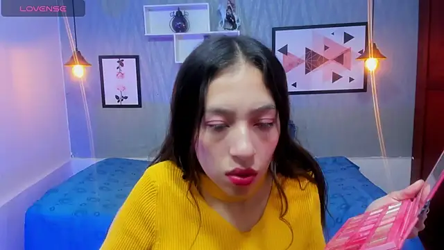 Snapshot of Valeria_roussi chatting on October 9, 2025, 1:53 pm Valeria roussi online show from October 9, 2025, 1:53 pm