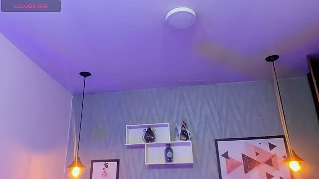 Snapshot of Valeria_roussi chatting on October 11, 2025, 2:04 pm Valeria roussi online show from October 11, 2025, 2:04 pm