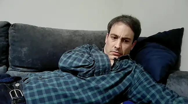 Snapshot of basquehotboy chatting on December 21, 2024, 9:58 pm basquehotboy online show from December 21, 2024, 9:58 pm