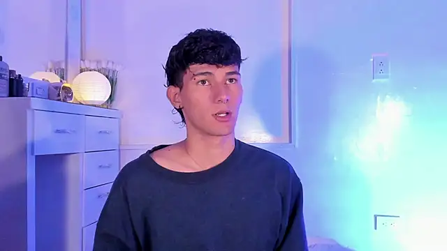 Alexx tc online show from March 23, 2025, 4:05 am