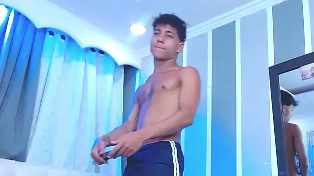 Sexys Boys Hot1 online show from January 11, 2025, 6:24 am